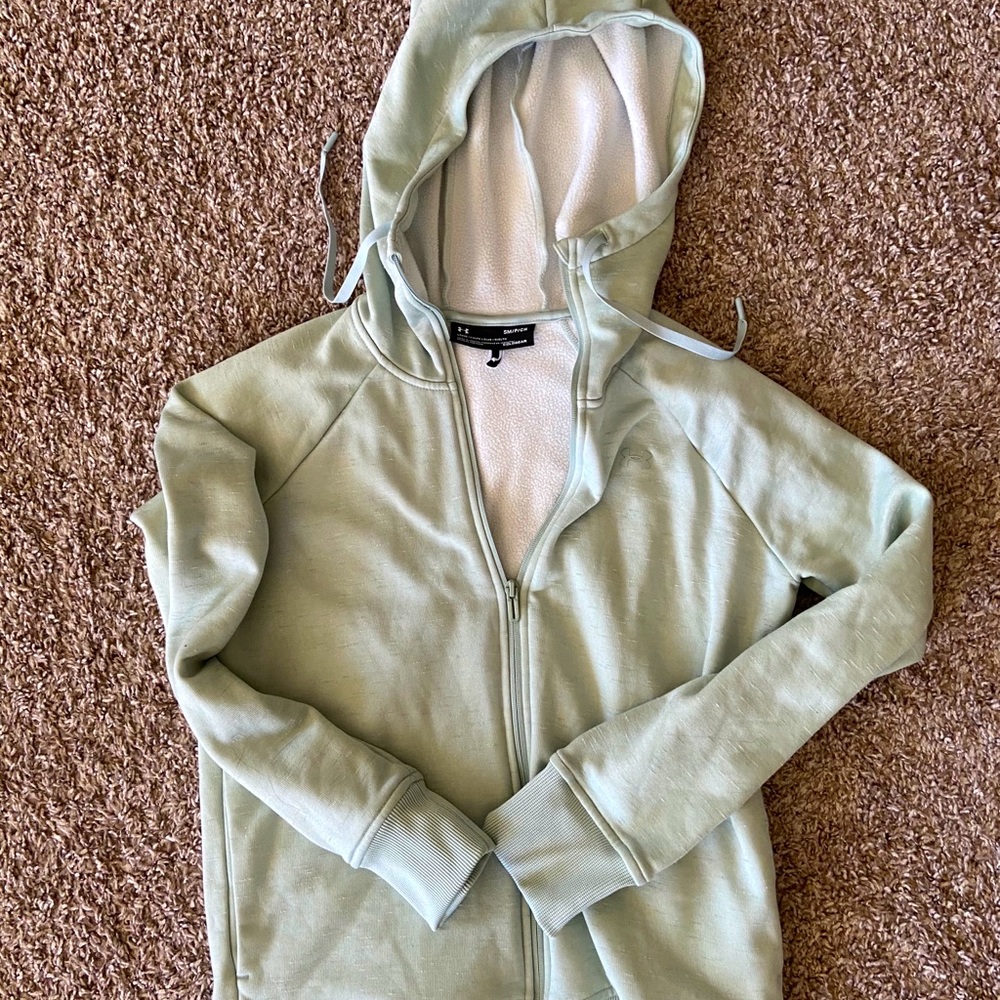 Under armor sweatshirt!